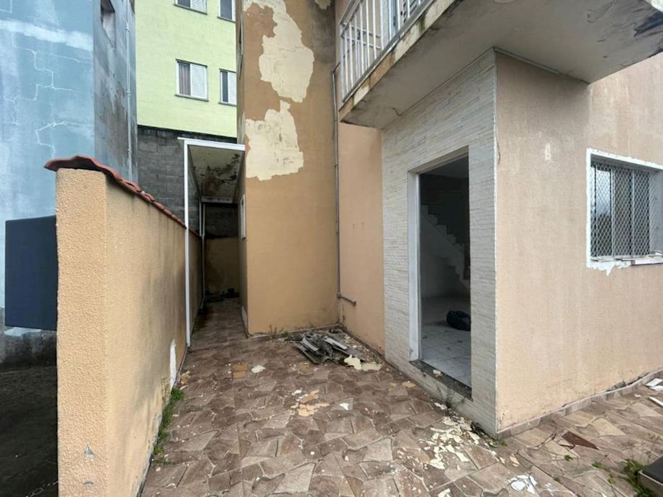 Foto 3 de 15: Casa em leilão em Mogi Das Cruzes - SP, bairro Vila Mogi Moderno — Casa - Vila Mogi Moderno - Mogi das Cruzes/SP