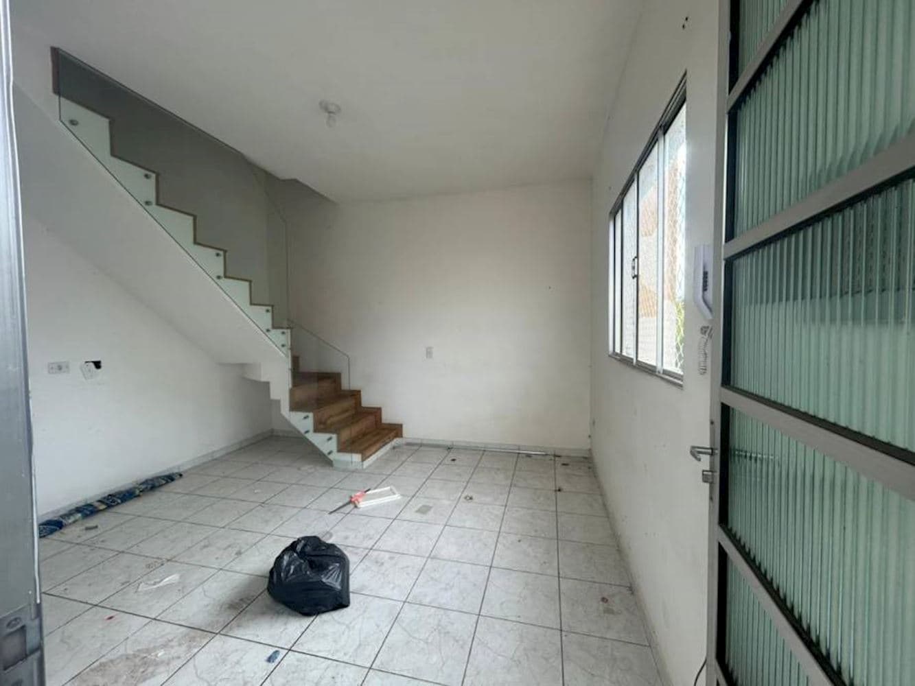 Foto 5 de 15: Casa em leilão em Mogi Das Cruzes - SP, bairro Vila Mogi Moderno — Casa - Vila Mogi Moderno - Mogi das Cruzes/SP