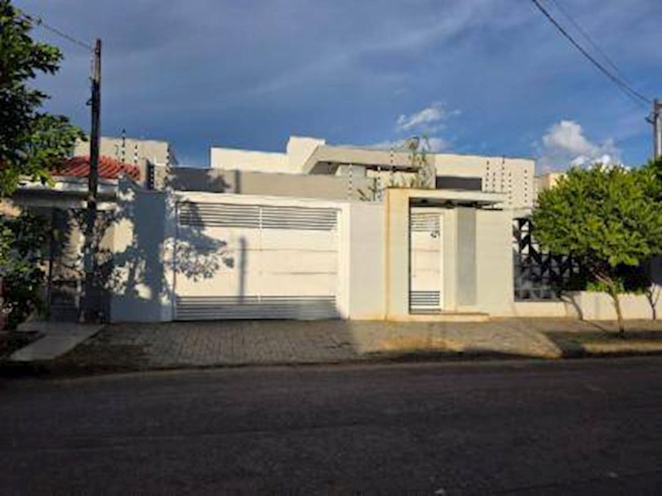 Foto 1 de 9: Casa em leilão em Sinop - MT — Casa - Residencial Nossa Senhora Aparecida - Sinop/MT