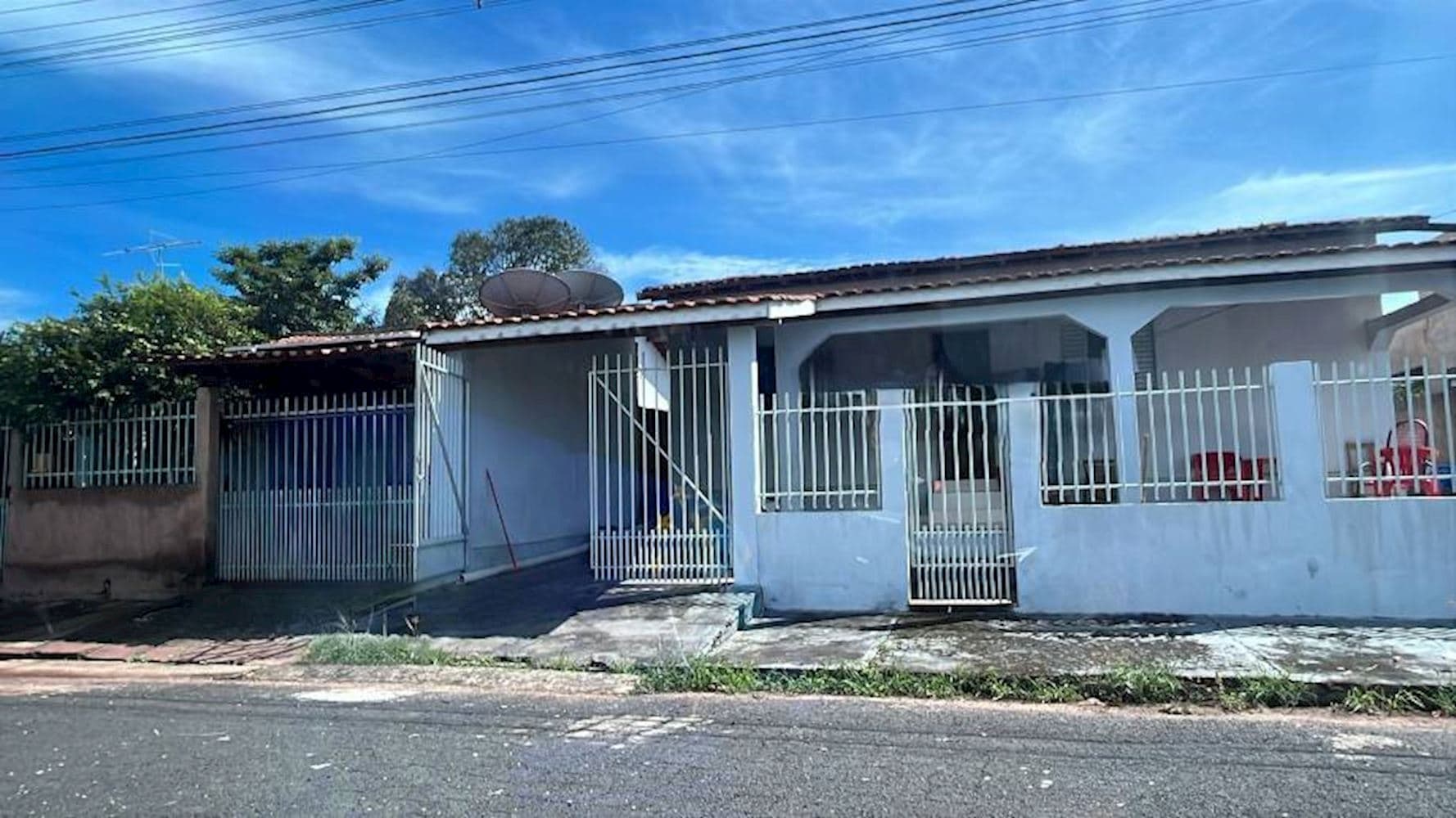 Foto 2 de 3: Casa em leilão em Nortelândia - MT — Casa - Cohab Santo Antonio - Nortelândia/MT