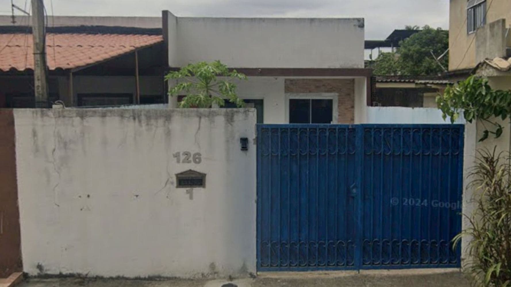 Foto 3 de 5: Casa em leilão em Nova Iguaçu - RJ, bairro Valverde — Casa no Bairro Valverde em Nova Iguaçu/RJ