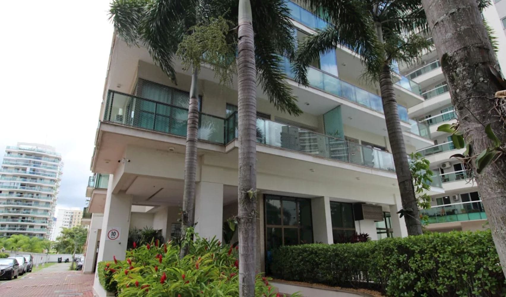 Foto 3 de 7: Apartamento em leilão em Rio De Janeiro - RJ, bairro Jacarepaguá — Apartamento (Cobertura) no "Condomínio Villa Luna" - Jacarepaguá - Rio de Janeiro/RJ