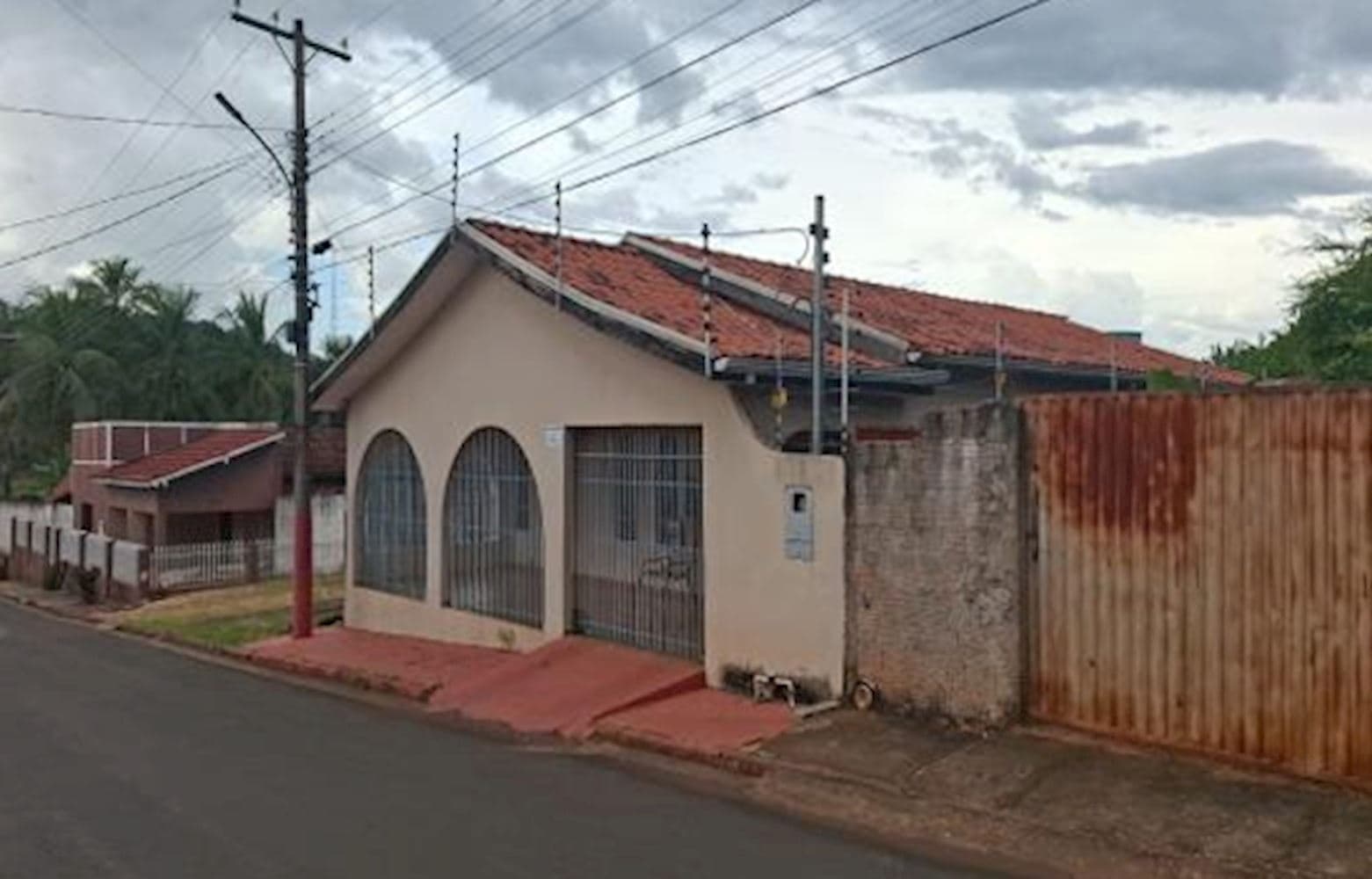 Foto 4 de 5: Casa em leilão em Nortelândia - MT, bairro Centro — Casa no centro em Nortelânda/MT