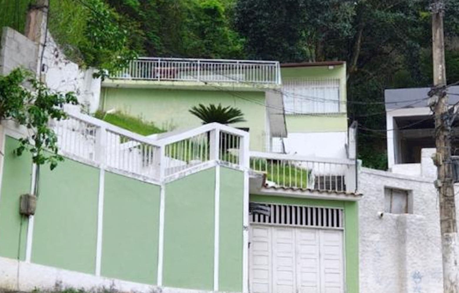 Foto 2 de 6: Casa em leilão em Niterói - RJ, bairro Santa Rosa — Casa em Santa Rosa - Niterói/RJ
