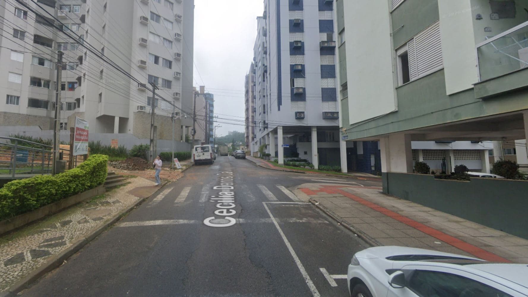 Foto 2 de 5: Apartamento em leilão em Criciúma - SC, bairro Comerciário — Apartamento no "Edifício Monike" - Comerciário - Criciúma/SC