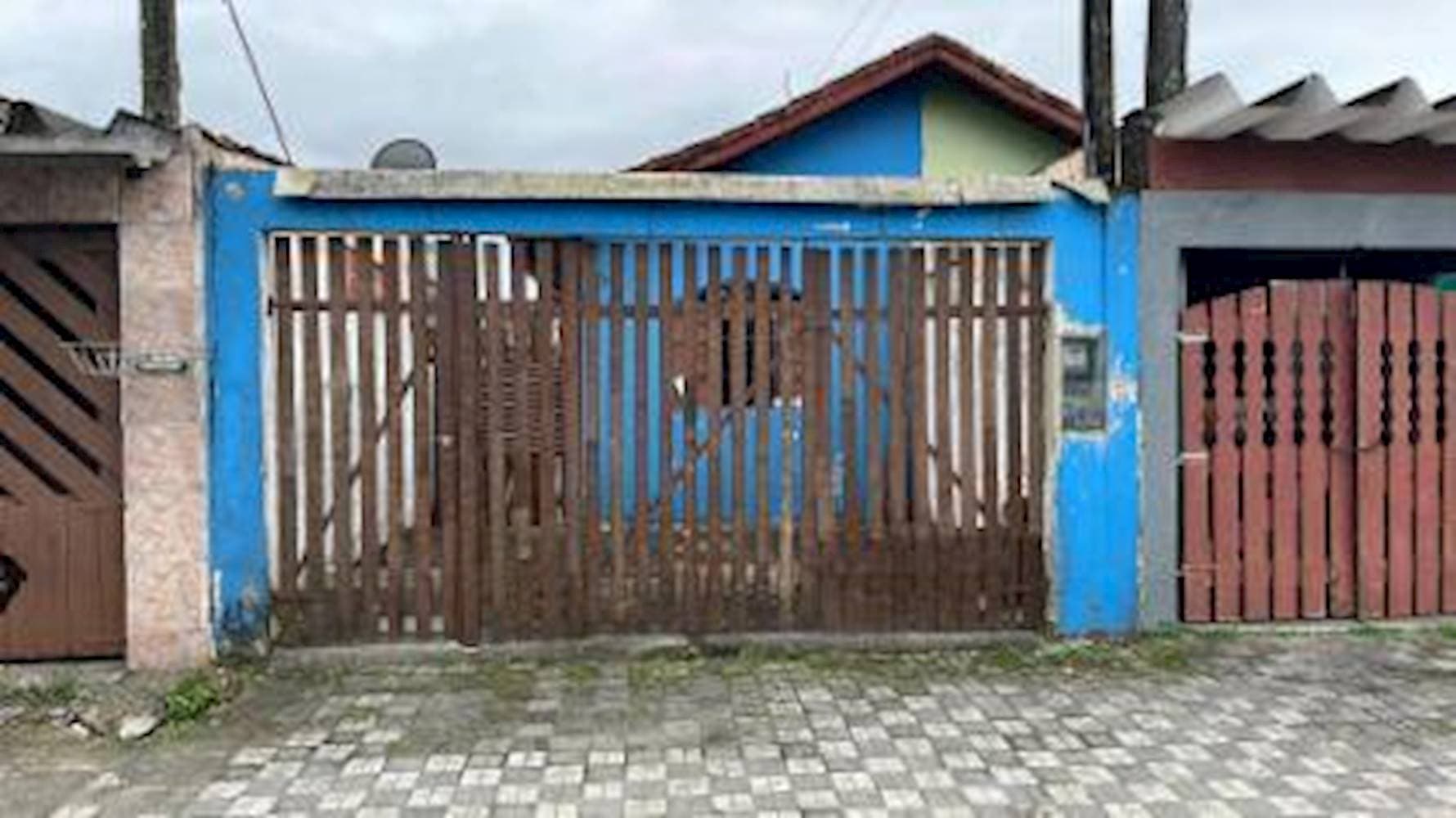 Foto 1 de 12: Casa em leilão em Mongaguá - SP — Casa em Agenor de Campos - Mongaguá/SP