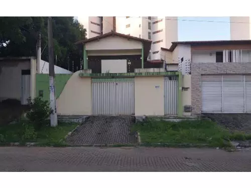 Casa em leilão em Natal - RN — Casa - Capim Macio - Natal/RN