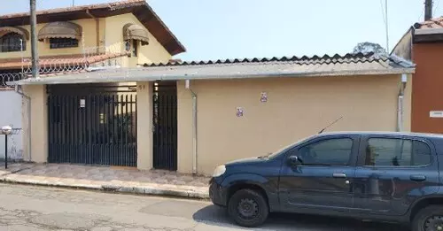 Casa em leilão em Tremembé - SP — Casa Residencial - Pq Residencial Flor do Vale - Tremembé/SP