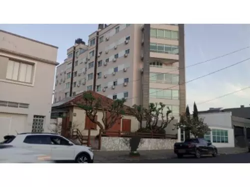 Apartamento em leilão em Uruguaiana - RS — Apartamento e vaga de garagem - Centro - Uruguaiana/RS