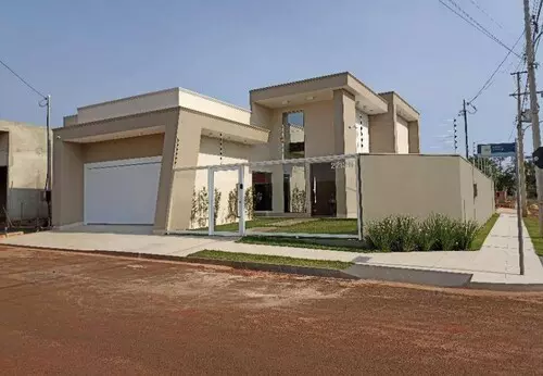 Foto 1 de 13: Casa em leilão em Tangará Da Serra - MT — Leilão De Casa - Jardim São Paulo - Tangará Da Serra/mt