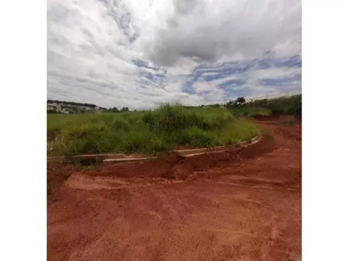 Foto 1 de 13: Terreno em leilão em Dracena - SP — Dracena/sp - Terreno - Desocupado