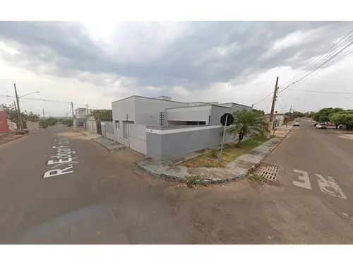 Foto 2 de 4: Casa em leilão em Rondonópolis - MT — Leilão De Imóveis Em Diversos Estados Do Brasil | 3372 Lote 004 Casa - Jardim Hd - Rondonópolis/mt