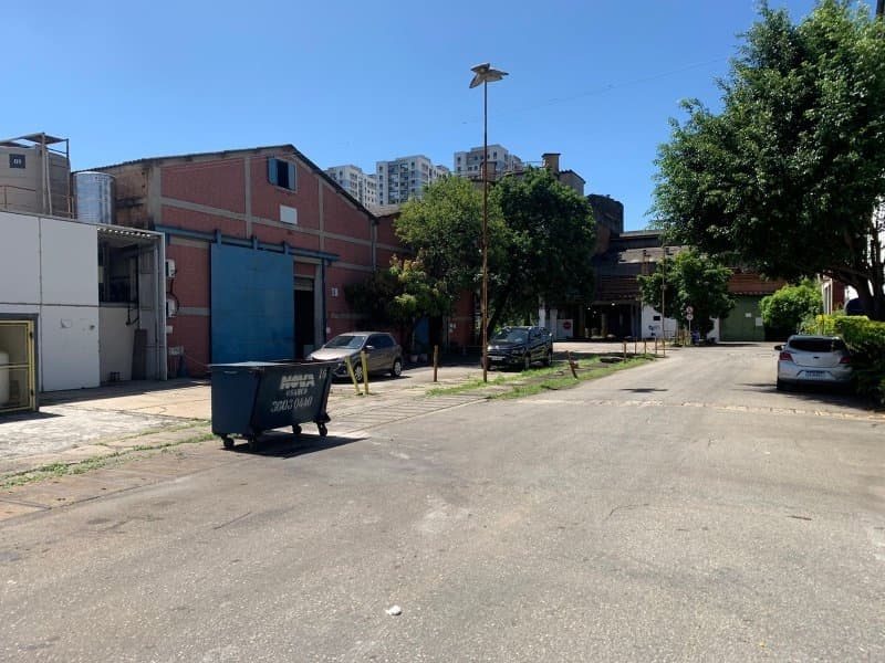 Foto 8 de 31: Comercial em leilão em Osasco - SP — Imóvel Industrial para Incorporação, 175.586,m², área edificada de 83.086m², Centro, Osasco/SP