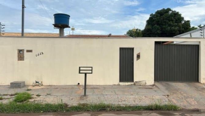 Casa em leilão em Rondonópolis - MT — Casa - Rondonópolis-MT - Rua Amélia Fraga, 1448 - Parque Residencial Buriti