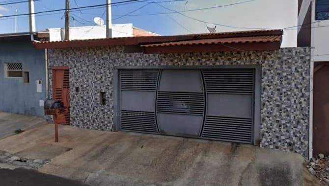 Casa em leilão em Botucatu - SP — Casa 150 m² - Conjunto Habitacional Leandro Alarcão Dias - Botucatu - SP