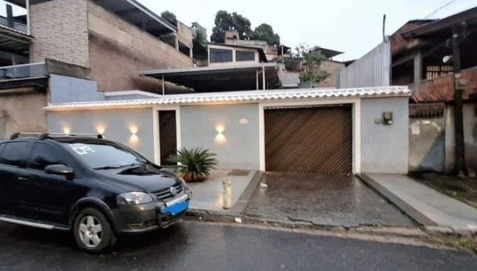 Casa em leilão em São João De Meriti - RJ — Casa 264 m² - Vale da Simpatia - São João de Meriti - RJ
