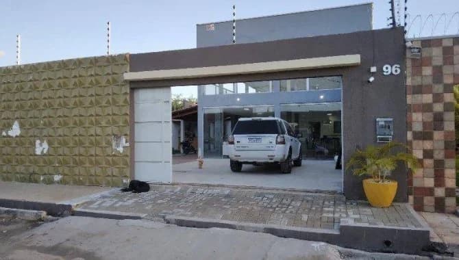 Foto 6 de 25: Casa em leilão em Juazeiro Do Norte - CE — Casa, Padrão, 2 Vaga(S) de Garagem