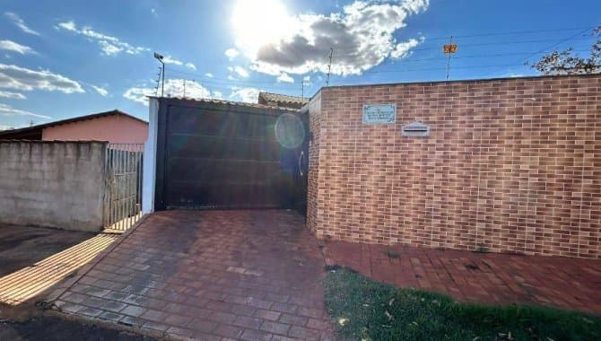 Foto 1 de 28: Casa em leilão em Santa Helena De Goiás - GO — Casa, Padrão, 2 Vaga(S) de Garagem