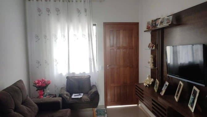 Foto 3 de 12: Casa em leilão em Ponta Grossa - PR — Casa, Padrão, 1 Vaga(S) de Garagem