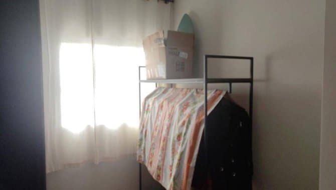 Foto 6 de 12: Casa em leilão em Ponta Grossa - PR — Casa, Padrão, 1 Vaga(S) de Garagem