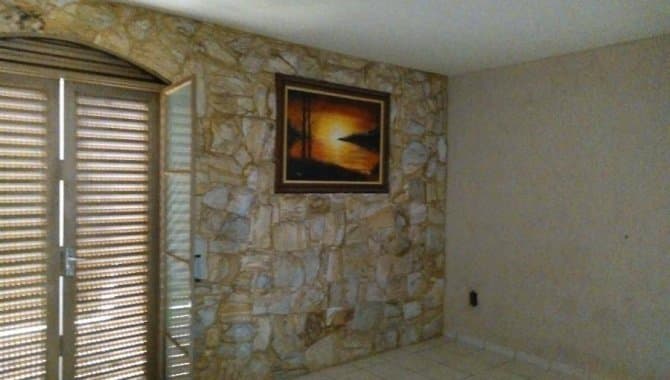 Foto 5 de 15: Casa em leilão em Itirapina - SP — Casa, Padrão, 1 Vaga(S) de Garagem