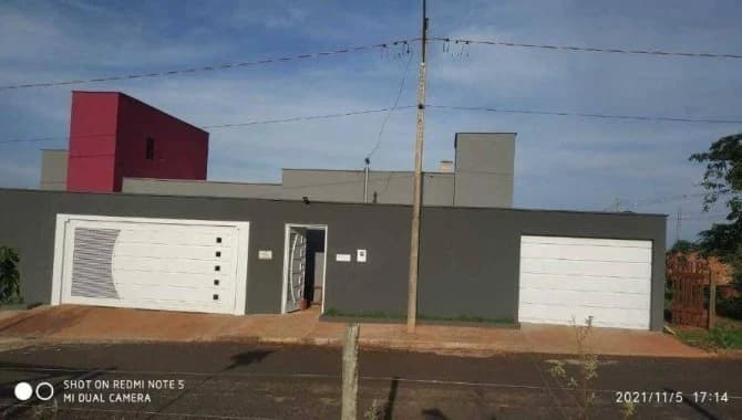 Foto 5 de 67: Casa em leilão em Paranaiguara - GO — Casa, Padrão, 1 Vaga(S) de Garagem