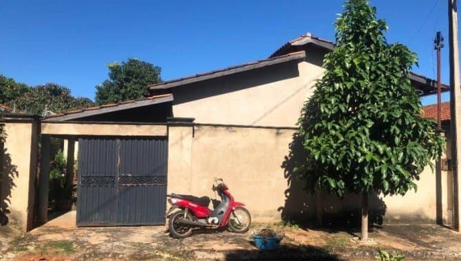 Foto 1 de 15: Casa em leilão em Palmeiras De Goiás - GO — Casa, Padrão, 2 Vaga(S) de Garagem