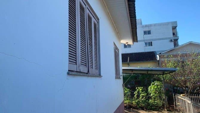 Foto 14 de 19: Casa em leilão em Passo Fundo - RS — Casa, Padrão, 1 Vaga(S) de Garagem