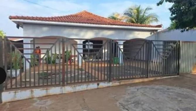 Foto 5 de 5: Casa em leilão em Nova Europa - SP — Casa, Padrão, 0 Vaga(S) de Garagem