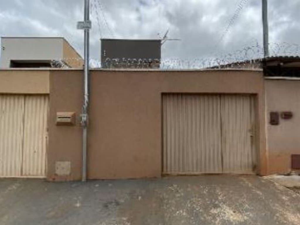 Foto 2 de 3: Casa em leilão em Trindade - GO — Casa 99 m² - Setor Pontakayana - Trindade - GO