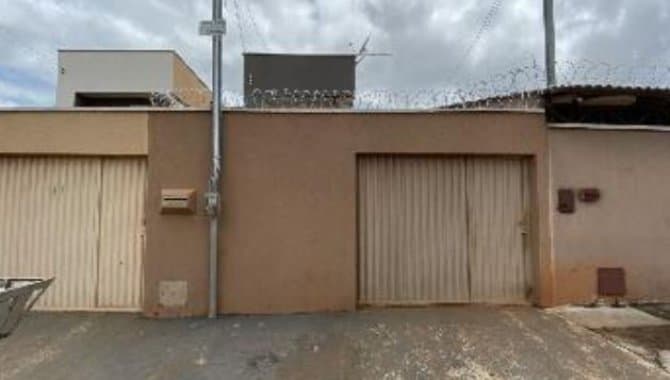 Foto 1 de 3: Casa em leilão em Trindade - GO — Casa 99 m² - Setor Pontakayana - Trindade - GO