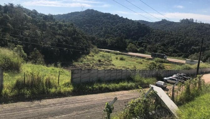 Foto 1 de 4: Terreno em leilão em Araçariguama - SP — Área de 25.118 m² (Loteamento Industrial Ribeirão do Colégio) - Araçariguama - SP