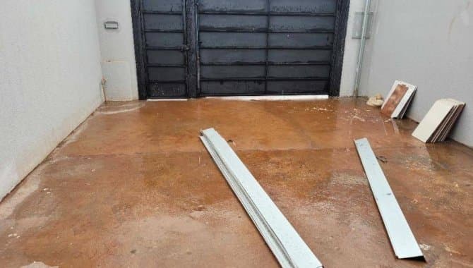 Foto 10 de 19: Casa em leilão em Santa Helena De Goiás - GO — Casa, Padrão, 1 Vaga(S) de Garagem