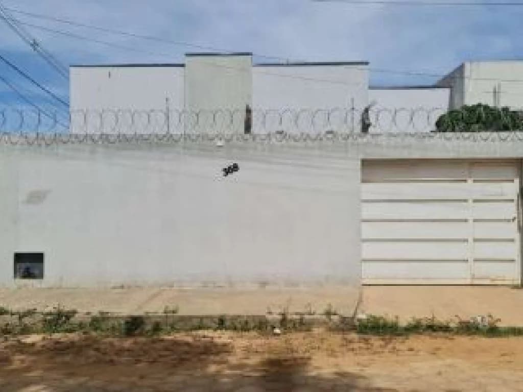 Foto 2 de 4: Casa em leilão em Nova Porteirinha - MG — Casa 68 m² - Califórnia - Nova Porteirinha - MG