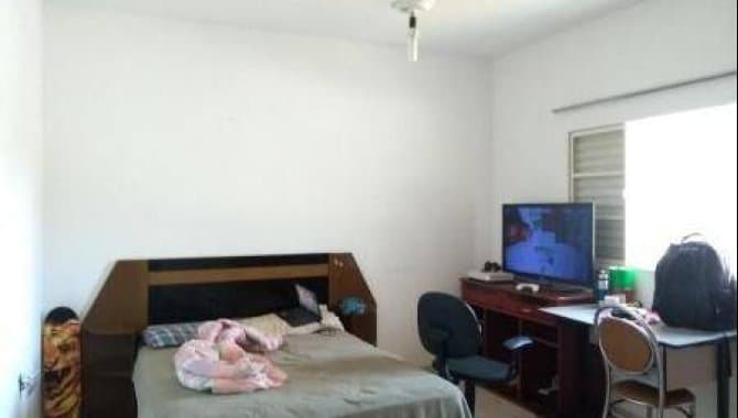Foto 10 de 32: Casa em leilão em Guaiçara - SP — Casa, Padrão, 1 Vaga(S) de Garagem