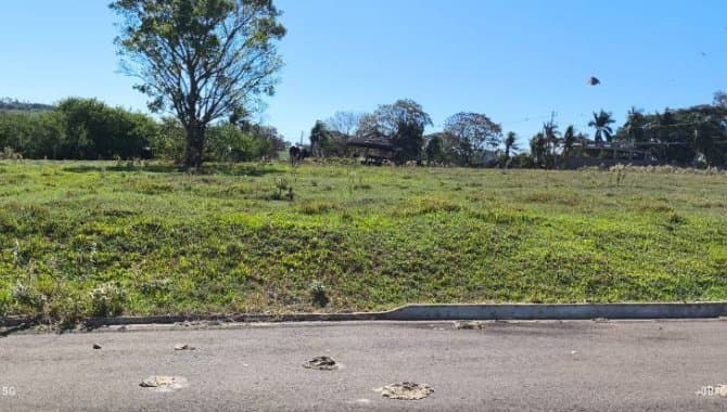 Foto 11 de 12: Terreno em leilão em Pérola - PR — Lote, Padrão, 0 Vaga(S) de Garagem
