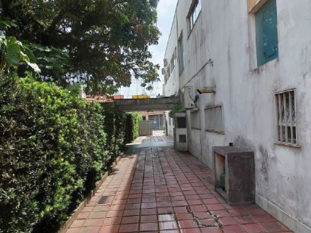 Foto 6 de 12: Terreno em leilão em Suzano - SP — Imóvel com 1.505 m² e Possibilidade de Incorporação Imobiliária - Vila Figueira - Suzano - SP