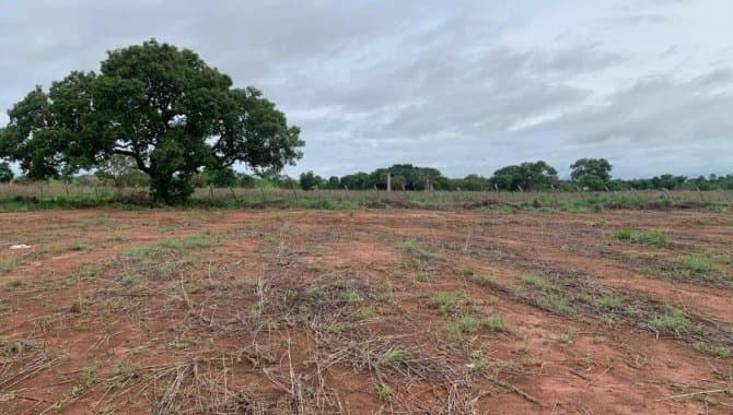 Foto 2 de 14: Terreno em leilão em Porto Nacional - TO — Área com 3.040 m² - Jardim América - Porto Nacional - TO