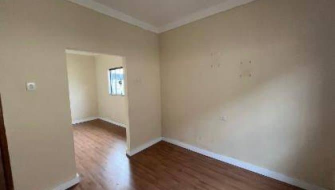 Foto 9 de 26: Casa em leilão em Apucarana - PR — Casa, Padrão, 0 Vaga(S) de Garagem