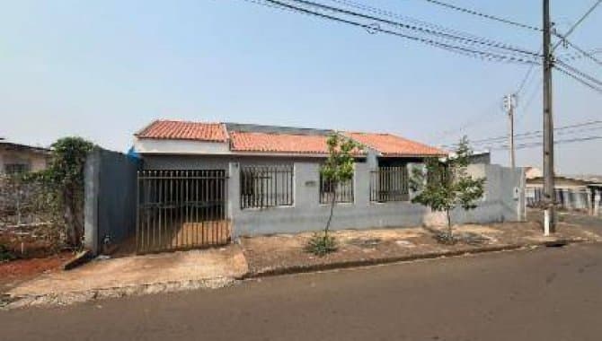 Foto 7 de 26: Casa em leilão em Apucarana - PR — Casa, Padrão, 0 Vaga(S) de Garagem
