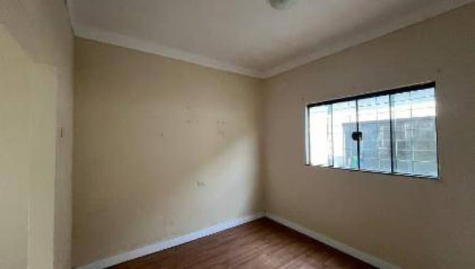Foto 3 de 26: Casa em leilão em Apucarana - PR — Casa, Padrão, 0 Vaga(S) de Garagem