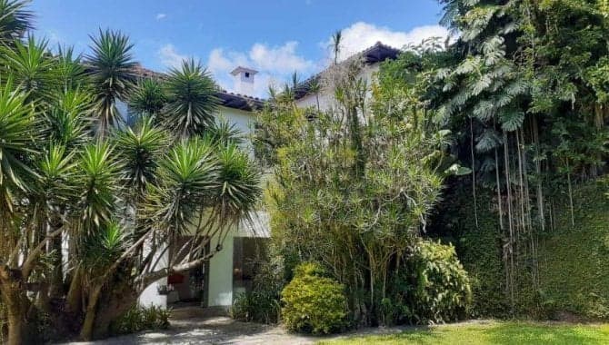 Foto 3 de 15: Casa em leilão em Petrópolis - RJ — Casa, Padrão, 0 Vaga(S) de Garagem