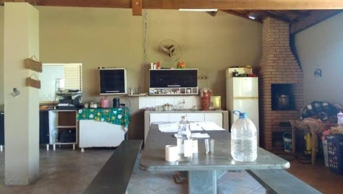 Foto 14 de 67: Casa em leilão em Guaiçara - SP — Casa, Padrão, 2 Vaga(S) de Garagem