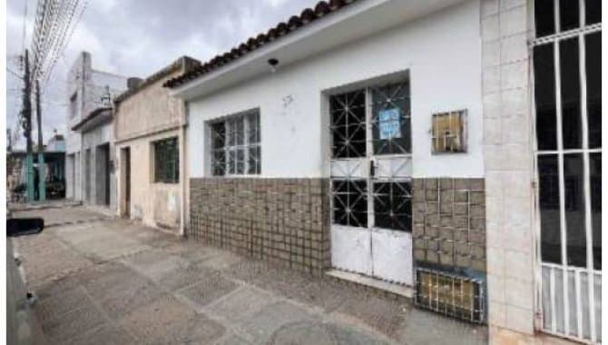 Foto 3 de 3: Casa em leilão em Maceió - AL — Casa, Padrão, 0 Vaga(S) de Garagem