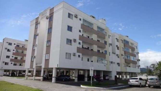 Foto 6 de 16: Apartamento em leilão em São José - SC — Apartamento, Padrão, 1 Vaga(S) de Garagem