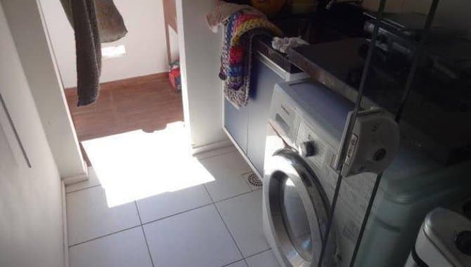 Foto 12 de 16: Apartamento em leilão em São José - SC — Apartamento, Padrão, 1 Vaga(S) de Garagem