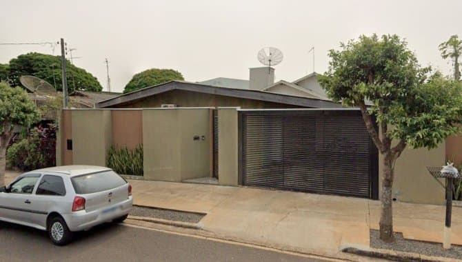 Foto 1 de 2: Casa em leilão em Mandaguari - PR — Casa 160 m² - Mandaguari-PR - Travessa Professor João Candido Ferreira, 1248 - Centro