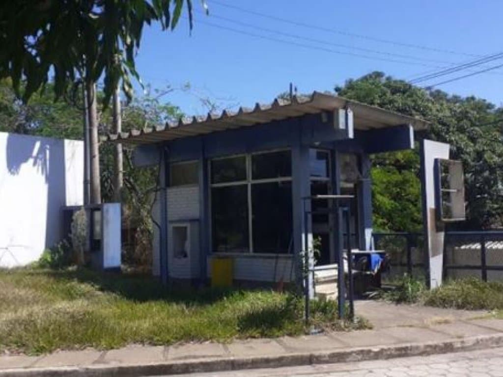 Foto 5 de 26: Terreno em leilão em Macaé - RJ — Área de 33.800 m² com 2.615 m² de construção - Granja dos Cavaleiros - Macaé - RJ