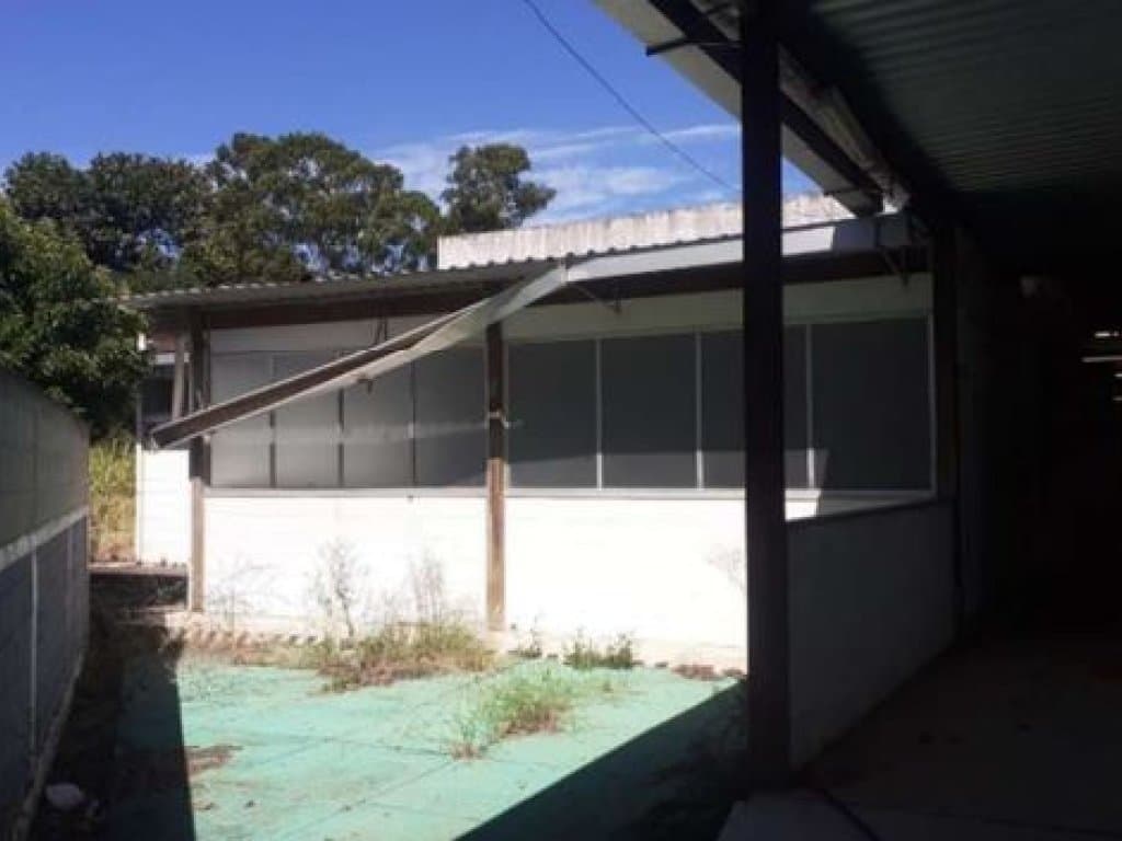 Foto 18 de 26: Terreno em leilão em Macaé - RJ — Área de 33.800 m² com 2.615 m² de construção - Granja dos Cavaleiros - Macaé - RJ