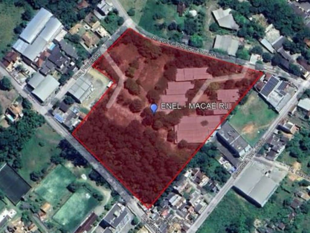 Foto 2 de 26: Terreno em leilão em Macaé - RJ — Área de 33.800 m² com 2.615 m² de construção - Granja dos Cavaleiros - Macaé - RJ
